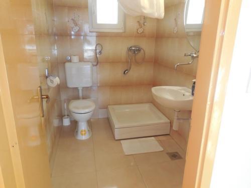 Apartment In Starigrad-paklenica 6895
