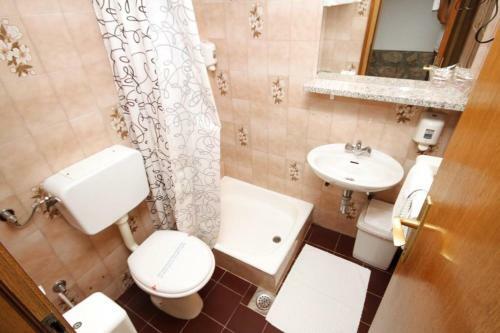 Hostal Twin Room Starigrad 3333i