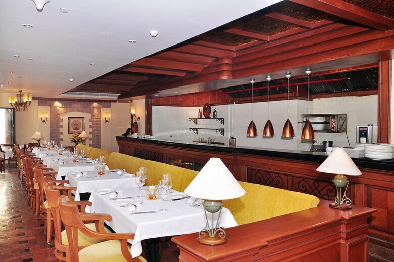 Hotel Dotw  -lalit New Delhi