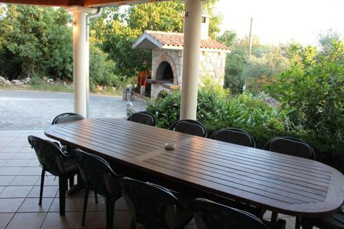 Apartment In Starigrad-paklenica 6784