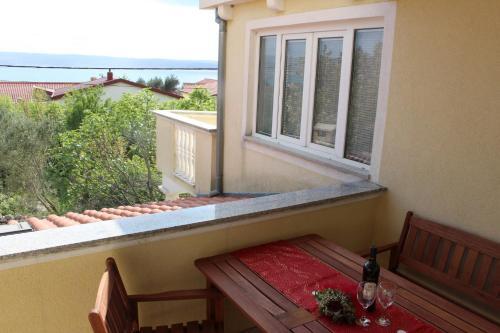 Apartment In Starigrad-paklenica 6784