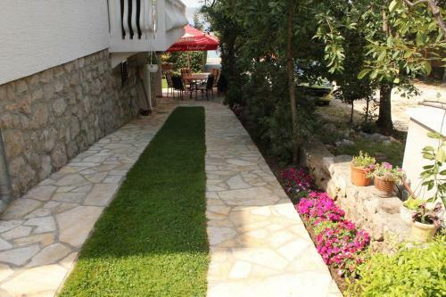 Hostal Double Room Starigrad 6588c