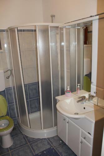 Hostal Apartments Paula