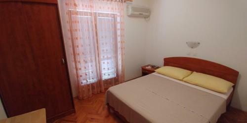 Hostal Apartments Paula