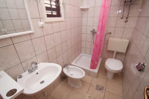 Apartments With A Parking Space Starigrad (paklenica) - 6563
