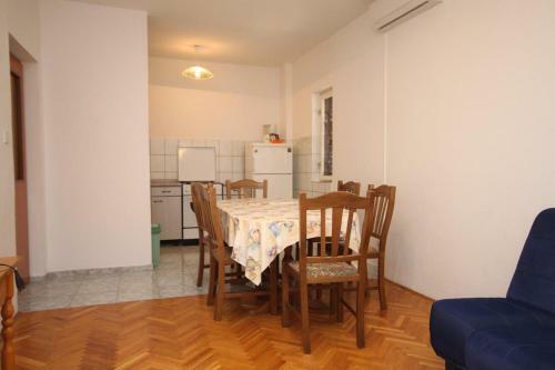 Apartments With A Parking Space Starigrad (paklenica) - 6563