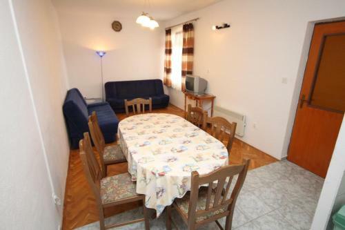 Apartments With A Parking Space Starigrad (paklenica) - 6563
