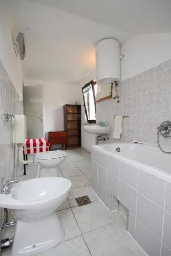 Apartments By The Sea Starigrad (paklenica) - 6626