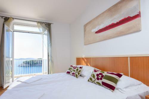 Sunset Apartment