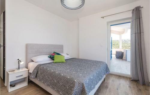 Four-bedroom Holiday Home In Josinovac