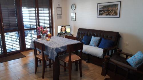 Apartment Stomorska 11298a