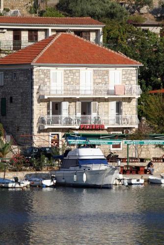 Apartment Stomorska 781a