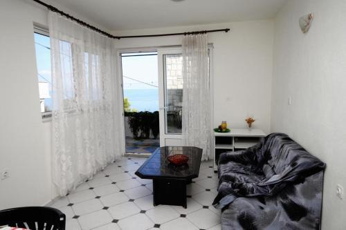 Apartment Stomorska 5238b