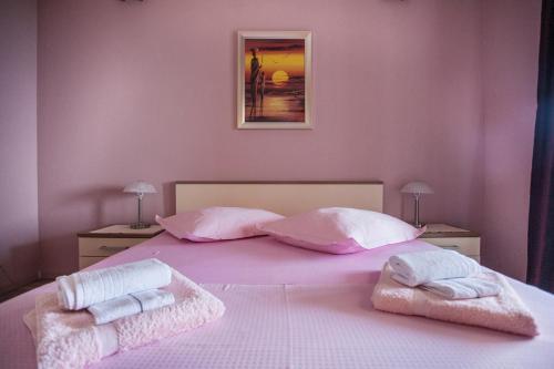 Apartment Necujam 13726d