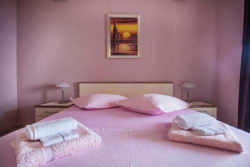 Apartment Necujam 13726c