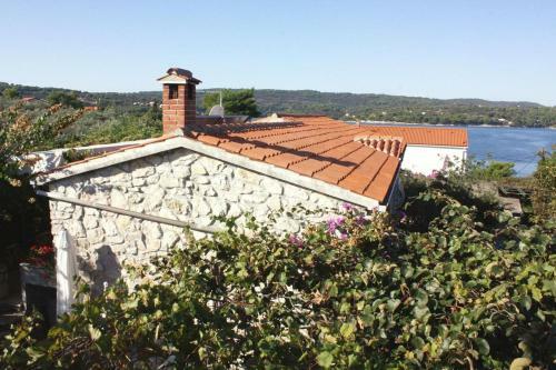 Apartment Necujam 5208b