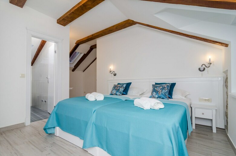 Hostal Rooms Sorgo Palace
