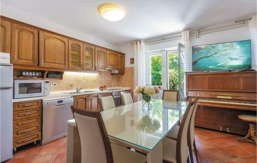 Holiday Home Podstrana - 04