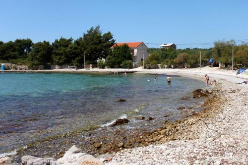 Apartments By The Sea Sucuraj (hvar) - 2058