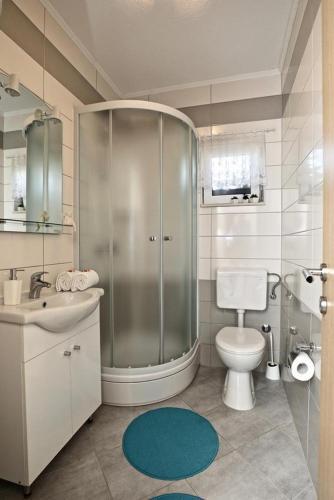 Apartments By The Sea Sucuraj (hvar) - 11228