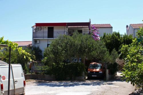 Apartment Sucuraj 6732c