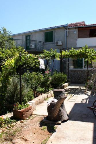 Apartment Sucuraj 6732c