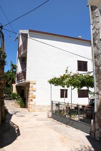 Apartment Sucuraj 6732c