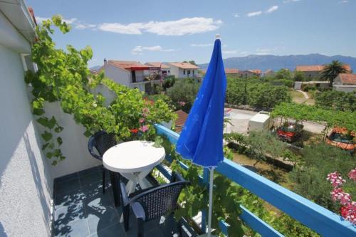 Apartments By The Sea Sucuraj (hvar) - 3589