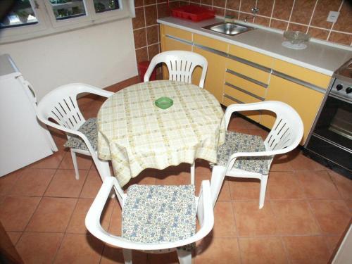 Apartments By The Sea Sucuraj (hvar) - 590