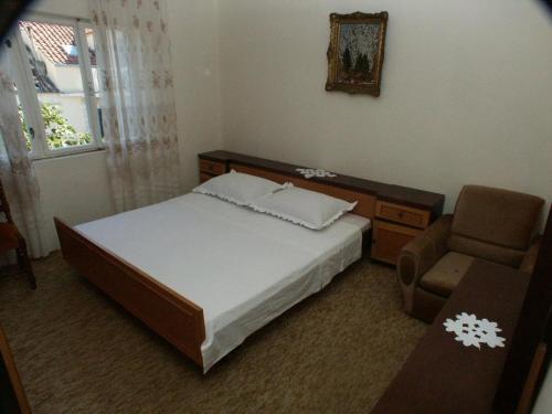 Apartments By The Sea Sucuraj (hvar) - 590