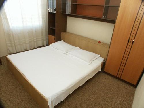Apartments By The Sea Sucuraj (hvar) - 590