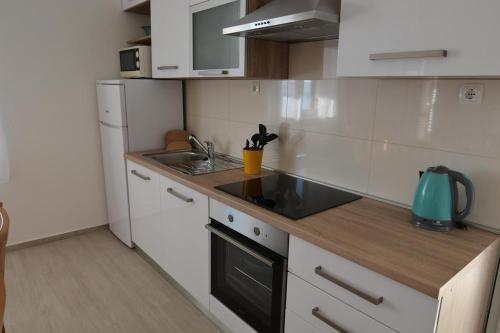 Family Friendly Seaside Apartments Sumartin (brac) - 5771