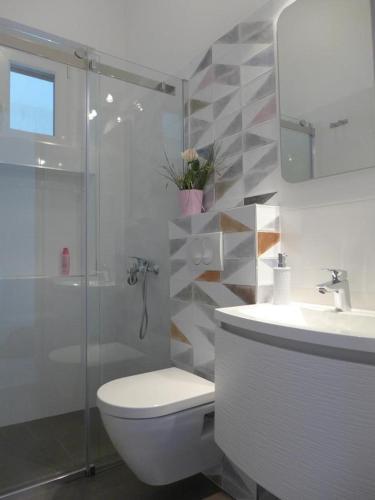 Family Friendly Seaside Apartments Sumartin (brac) - 5771