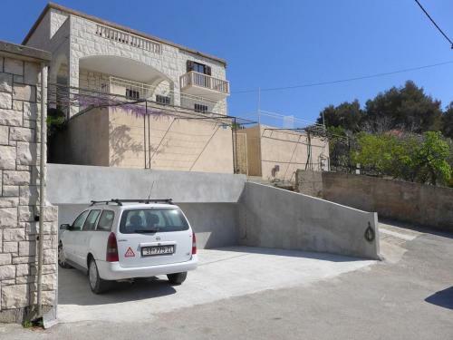 Family Friendly Seaside Apartments Sumartin (brac) - 5771