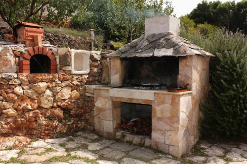 Family Friendly Seaside Apartments Sumartin (brac) - 5771