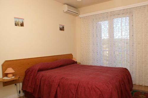 Hostal Apartments And Rooms With Parking Space Sumartin (brac) - 757
