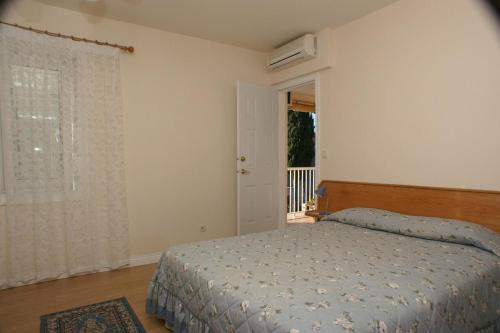 Hostal Apartments And Rooms With Parking Space Sumartin (brac) - 757