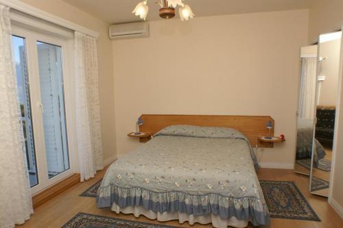 Hostal Apartments And Rooms With Parking Space Sumartin (brac) - 757