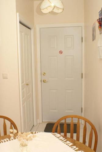 Hostal Apartments And Rooms With Parking Space Sumartin (brac) - 757