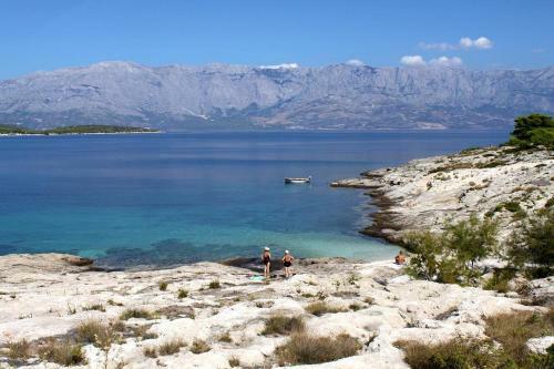 Hostal Apartments And Rooms With Parking Space Sumartin (brac) - 757