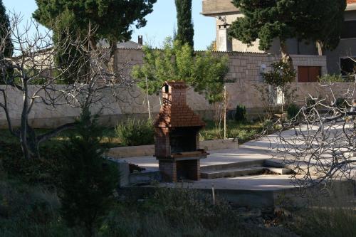 Hostal Apartments And Rooms With Parking Space Sumartin (brac) - 757