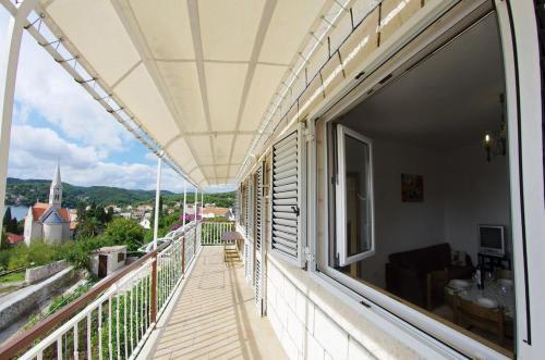Apartments With A Parking Space Sumartin (brac) - 12487