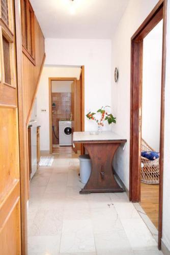 Apartment Sumartin 5615a