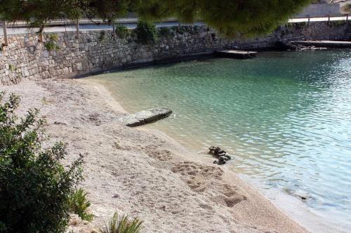 Apartments By The Sea Sumartin (brac) - 5615