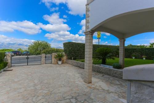 Apartment In Supetar 3361-4