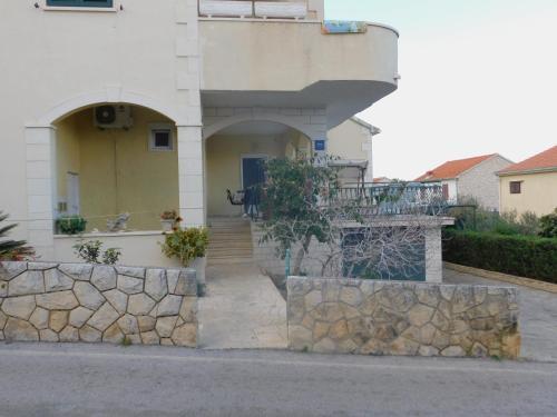 Apartments Fani