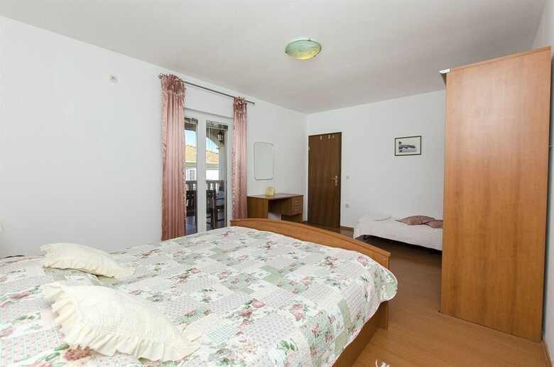 Apartments Mara