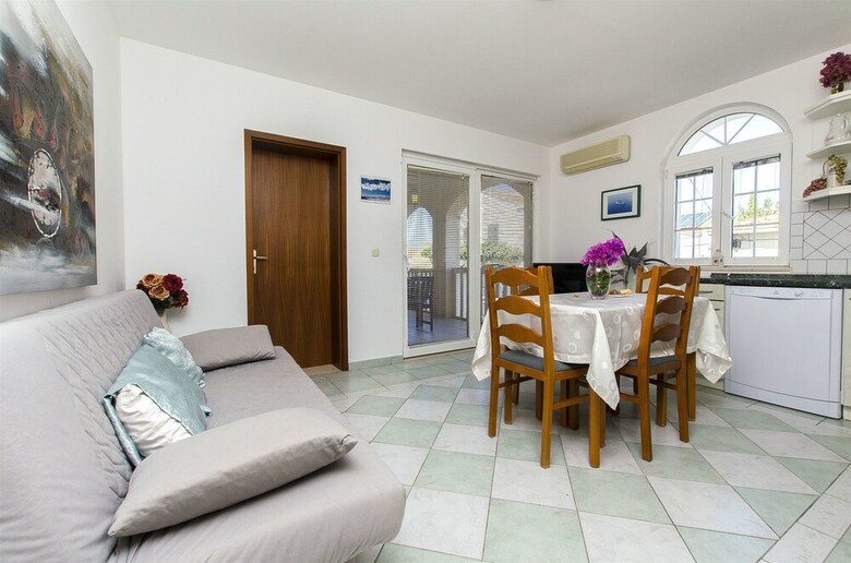 Apartments Mara