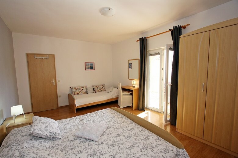 Apartments Mara
