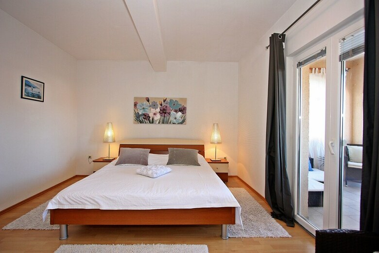 Apartments Mara